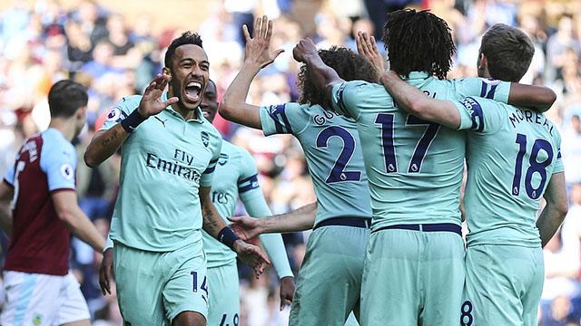 英联杯焦点战：布莱顿逆转曼联，利物浦点球险胜